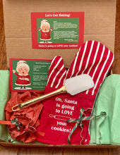 Load image into Gallery viewer, Mrs. Claus&#39; Spatula Set!
